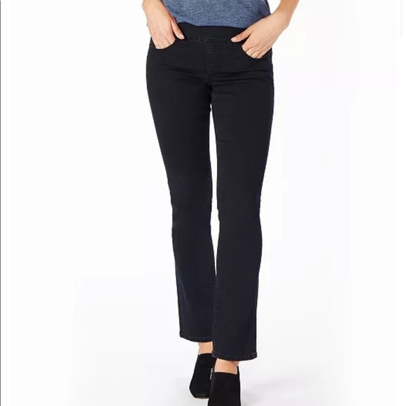 JAG
Women's Peri Straight Jeans - Picture 1 of 3